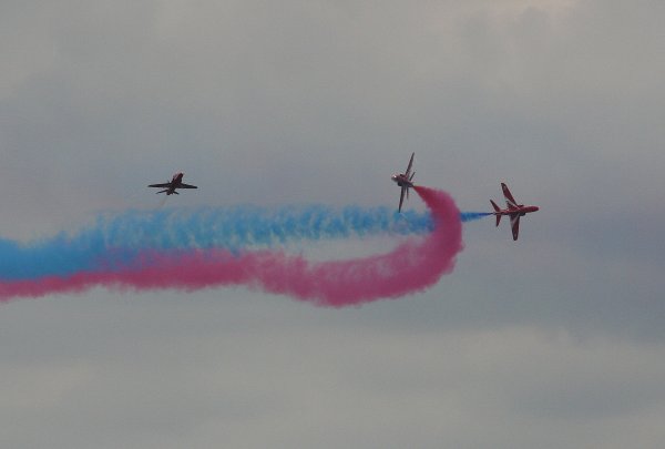 RedArrowssplit